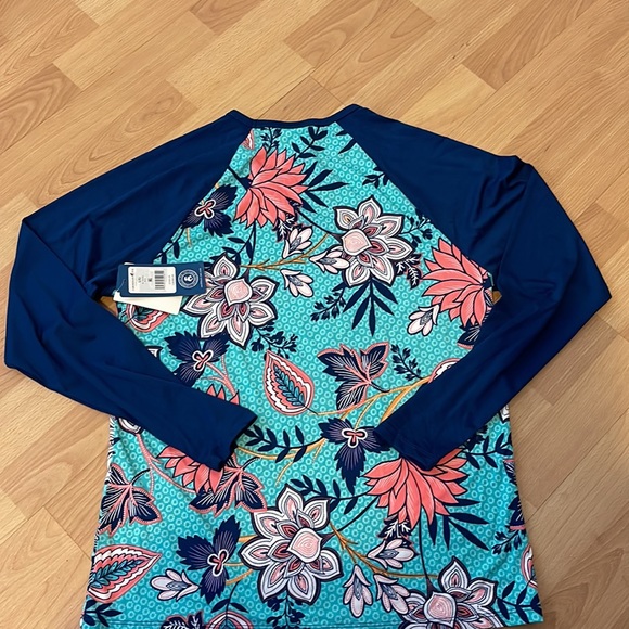 Caribbean Joe rash guard top high quality! - Picture 3 of 4